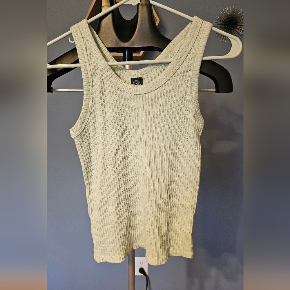 Cute mint green tank top.